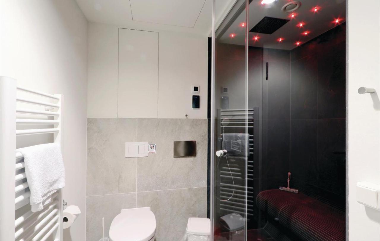 Awesome Apartment In Luebeck Travemuende With Sauna 외부 사진